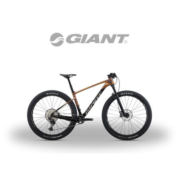 GIANT VTT XTC Advanced 29, Fox 32 Float Step Cast Performance, 100 mm, amortisseur GRIP, décalage de 44 mm, verrouillage à distance à deux positions.